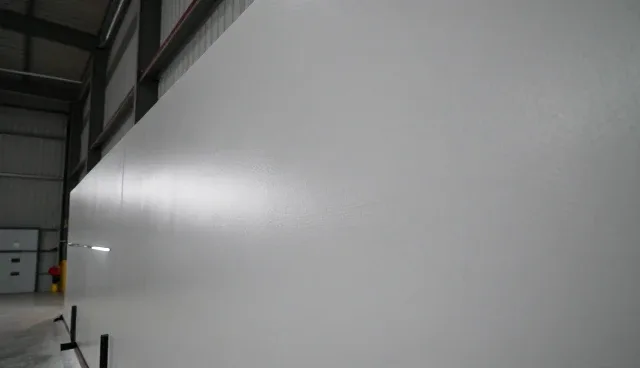 环保涂料在室内外装饰中的性能表现与适用条件分析